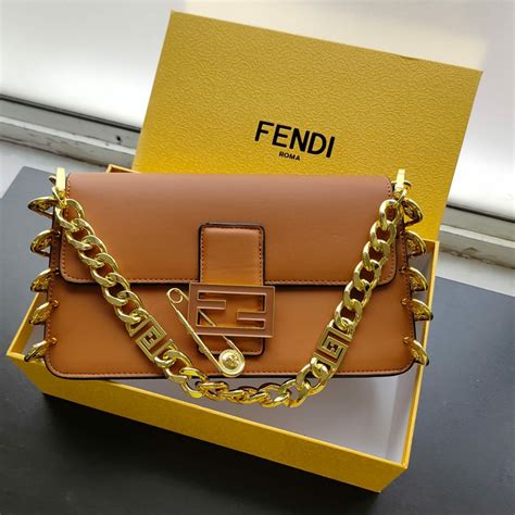 fendi brooch baguette.